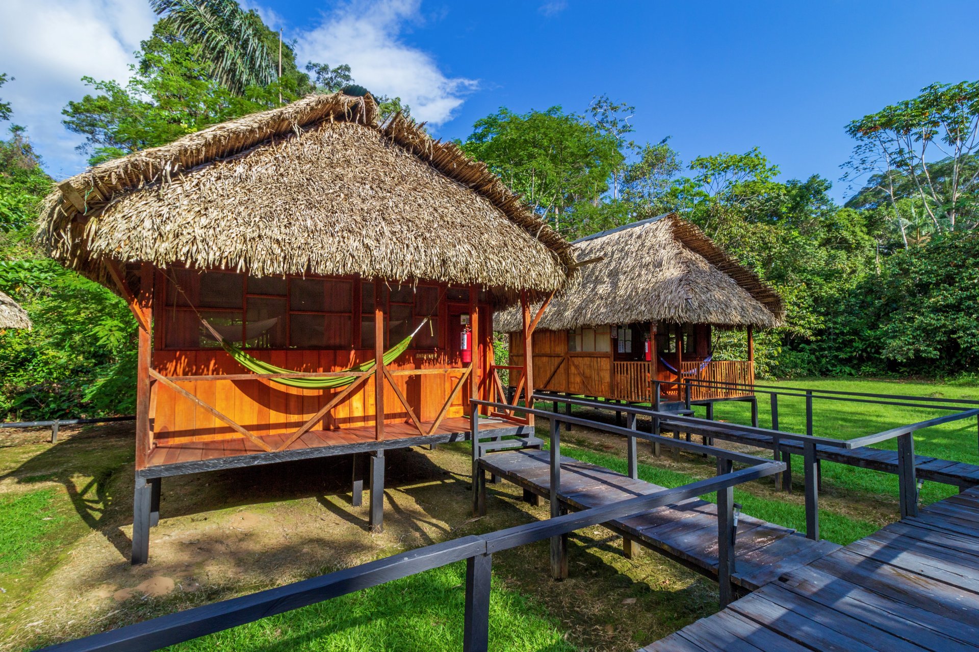 ¿How are the cabins in Green Forest Ecolodge?